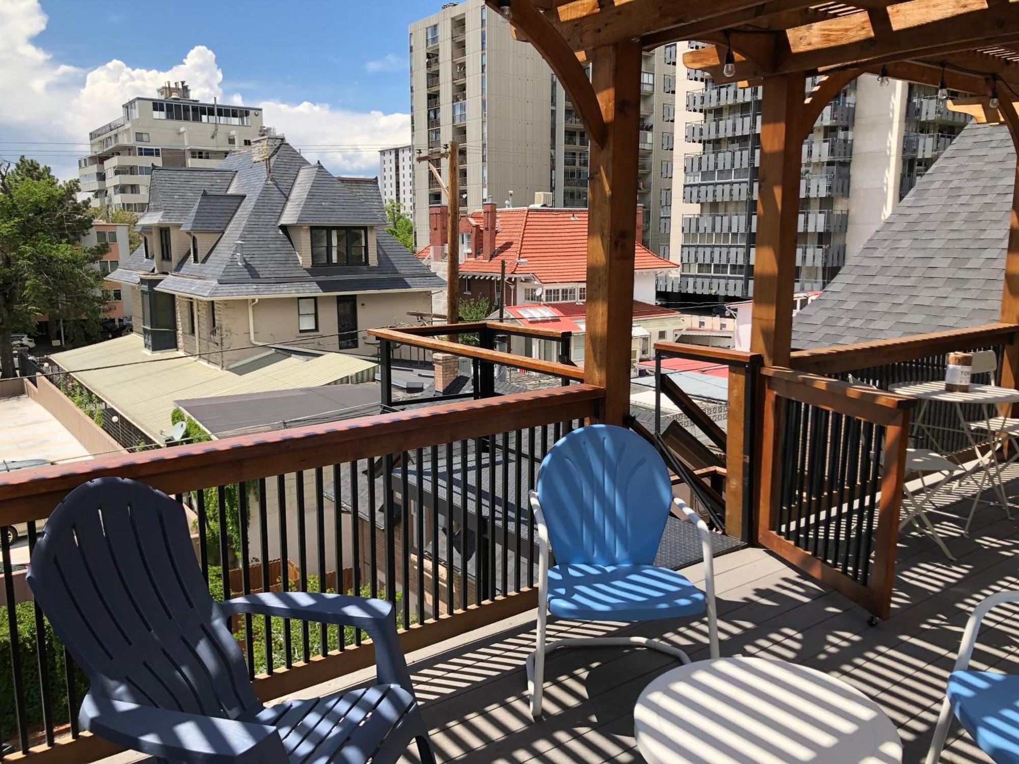 New! Apartment In Historic Mansion. Location! Views! DEN 外观 照片