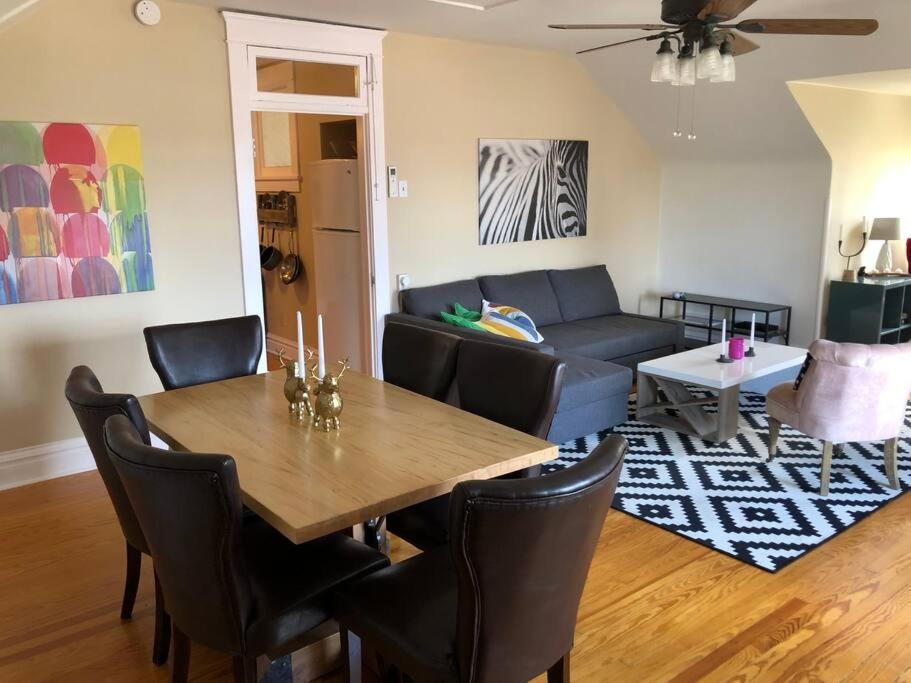 New! Apartment In Historic Mansion. Location! Views! DEN 外观 照片