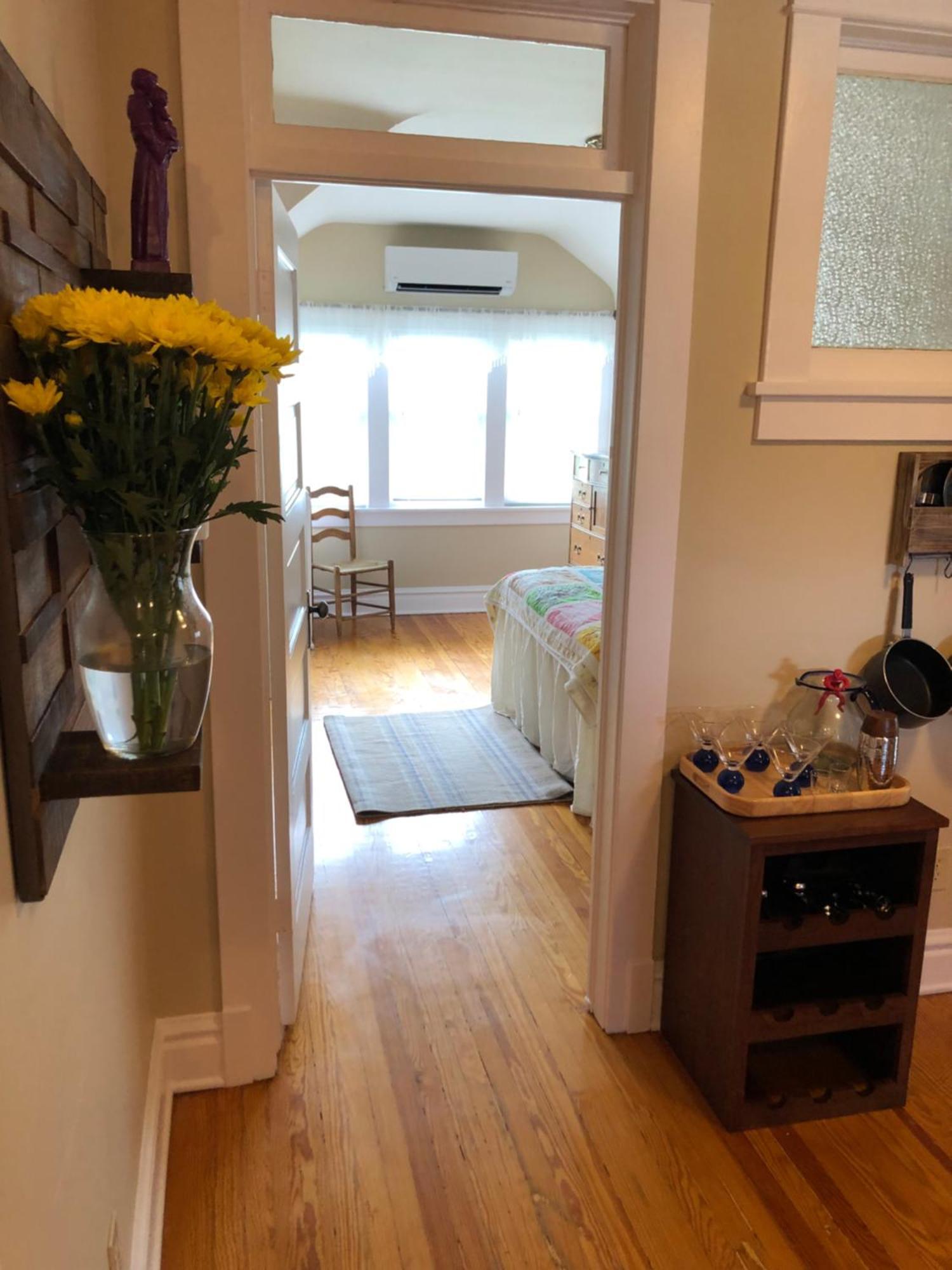 New! Apartment In Historic Mansion. Location! Views! DEN 外观 照片